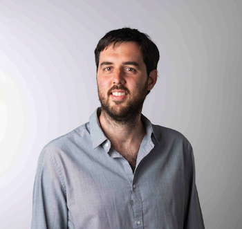 Headshot photo of Felipe Oeyen.
